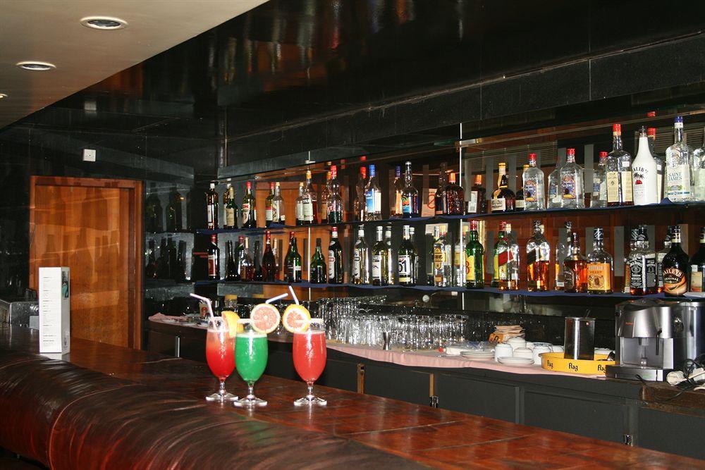 Gaweye Hotel Niamey Esterno foto